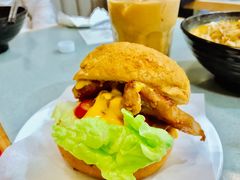 豬扒菠蘿油-华嫂冰室(尖沙咀店)