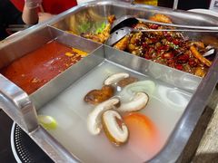 -鸡遇虾煲干锅火锅(小寨金莎店)