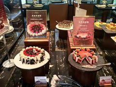 经典黑森林蛋糕-东方红海鲜百汇(国际大厦店)