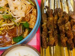 石河子凉皮-西域阿里马新疆菜·清真(桂花路店)