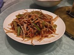 -泉畔人家·老济南经典鲁菜(大明湖店)