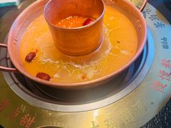 -菌自由丨野生菌火锅特色庭院餐厅(丽江古城店)