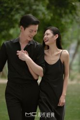-现代经典婚纱摄影