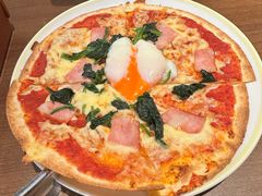 温泉蛋肉酱薄底披萨-萨莉亚意式餐厅(杭州西溪龙湖天街店)