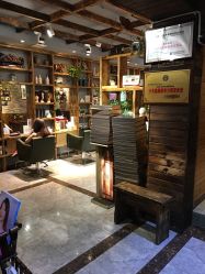 点击看大图 -MONE美发沙龙