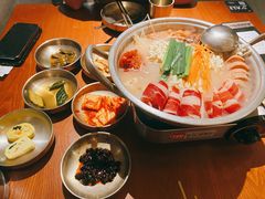 部队火锅-春熙台韩国料理·章鱼肥牛(西丽店)