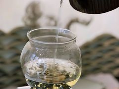 -茶是一枝花泡茶店