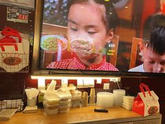 -川流不息·地道川菜·小龙虾(松东路店)