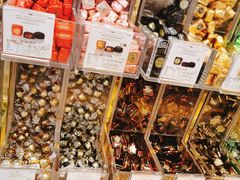 -VENCHI 闻绮(上海佛罗伦萨小镇店)