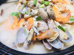 -大城小院饭店(博隆广场虹桥店)