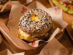 -Tims天好咖啡·贝果(东吴龙湖天街店)