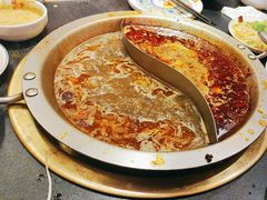 -沸炉重庆老火锅(军事博物馆店)