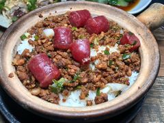 鹅乸腊肠煲仔饭-阳江河堤老牌曾记美食