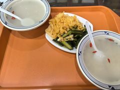 -牛一嘴·兰州牛肉面·大盘鸡(财富中心店)