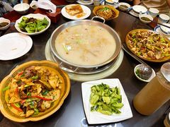 -老来福·非遗酸汤兔(凯旋路店)