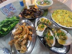 -红月湾海鲜饭店•沙滩海景(双月湾店)