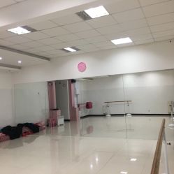 -艺佳舞蹈培训学校