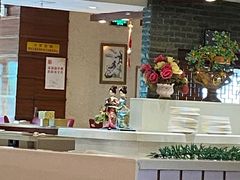 -泉福居酱骨头自助广场(南大街商业步行街店)
