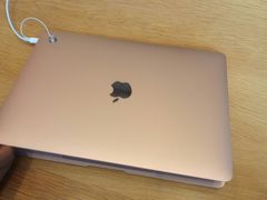 -Apple零售店(华贸购物中心店)