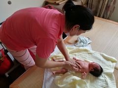 -苏州雏渐肥月嫂