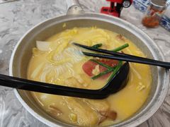 -汤小云火锅米线(钻汇广场店)