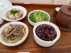 -雪梅月子中心(华侨城店)