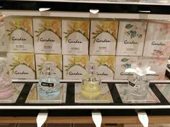 -名创优品(广东省广州琶洲保利广场店)