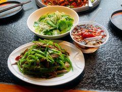 -侯志伟老街炒鸡(广济街店)