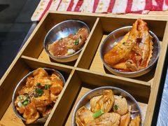 -马路牙子烧烤音乐酒馆(望京店)