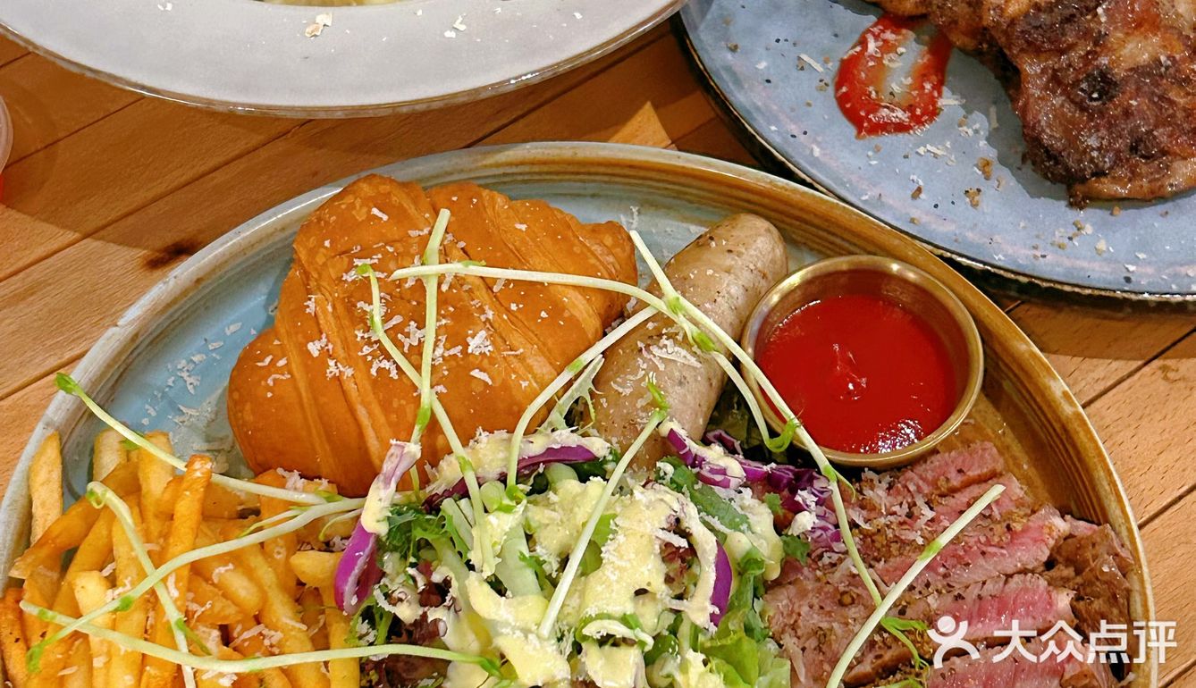 Hapi｜家人们，谁懂啊‼️张槎这个露营式小酒馆太绝了❗️