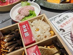 -生活如沸·顺德水牛奶火锅(大学路店)