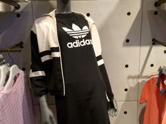 -adidas(正佳广场店)
