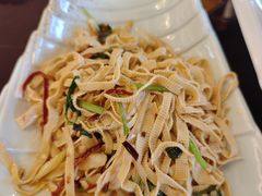 -喜乐餐厅•灯笼虾球首创者•本地小海鲜(二马路店)