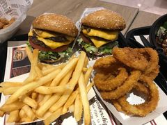 -The Habit Burger Grill 哈比特汉堡(复兴soho店)