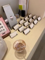 -SALON DE VANHADA