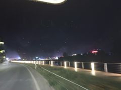 -百里峡七彩艺术小镇