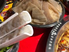 -谭鸭血老火锅(万象九宜城店)