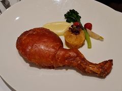 脆皮烤乳猪-蝶舍·MAISON PAPILLON