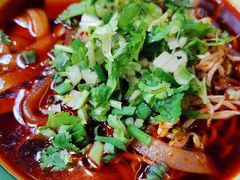 -拈签一笑黄牛肉辣卤串串