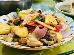菠萝子姜炒鸡-众源美食(光复阁店)