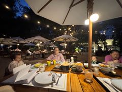 -三亚艾迪逊酒店·海滩烧烤 BARBACOA·现场乐队·浪漫晚餐·烧烤海鲜