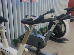 -英派斯健身旗舰店(海信国际中心馆)