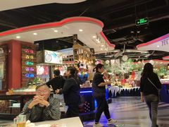 -四海一家自助餐(益田假日广场店)