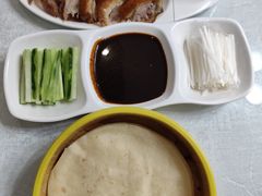 -六和聚传统烤鸭.天津菜(和平店)