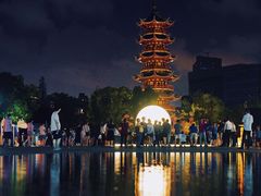 -龙华寺