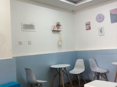 大堂-美肴冰品·汉堡·牛腩饭(总店)