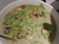 鲜丝瓜焖河蚌-费大厨辣椒炒肉(黄兴中心广场店)