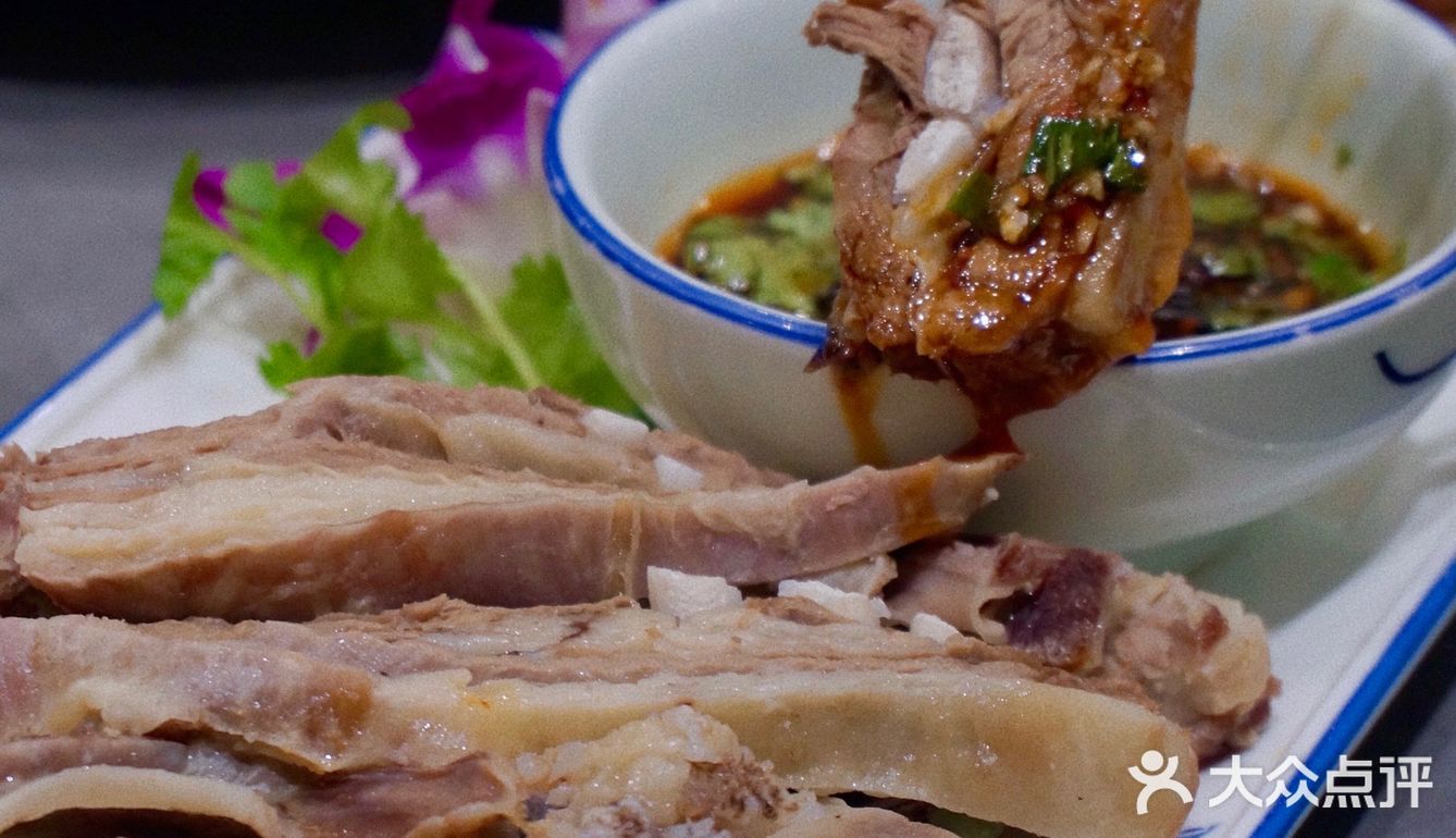 看街景➕刷羊肉，人间烟火味不过如此🥢