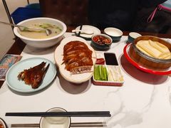 -梅利汴京烤鸭•开封豫菜地标店(东司门店)