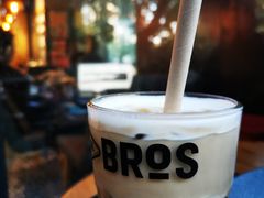 冰拿铁-Moka Bros 摩卡站(嘉华店)